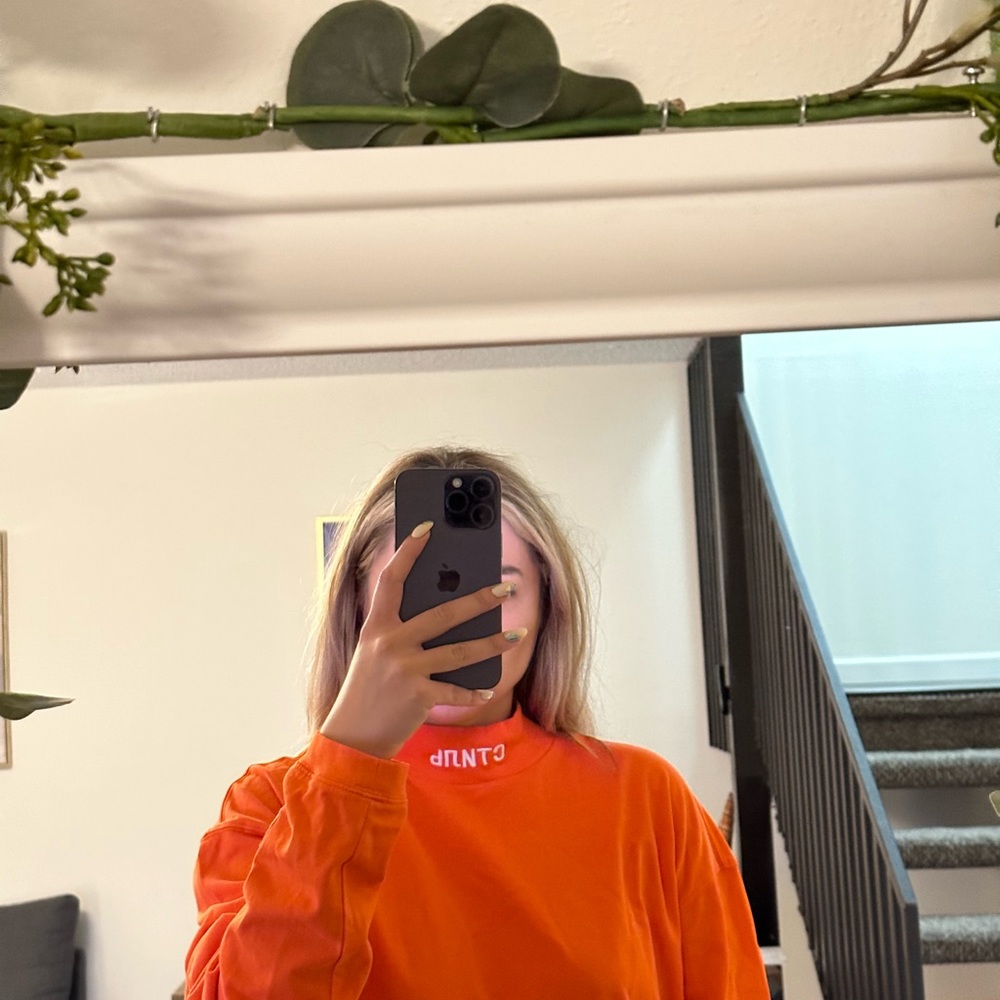 One size - Picture 2 of 2